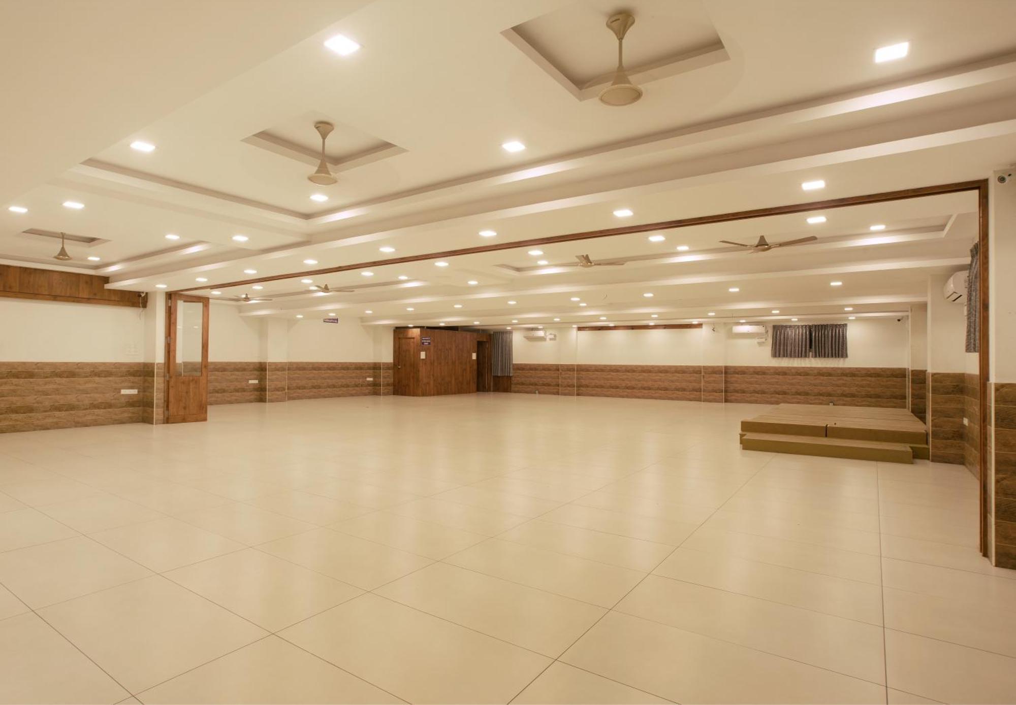 Manjhi Residency Hotel Tiruchirappalli Buitenkant foto