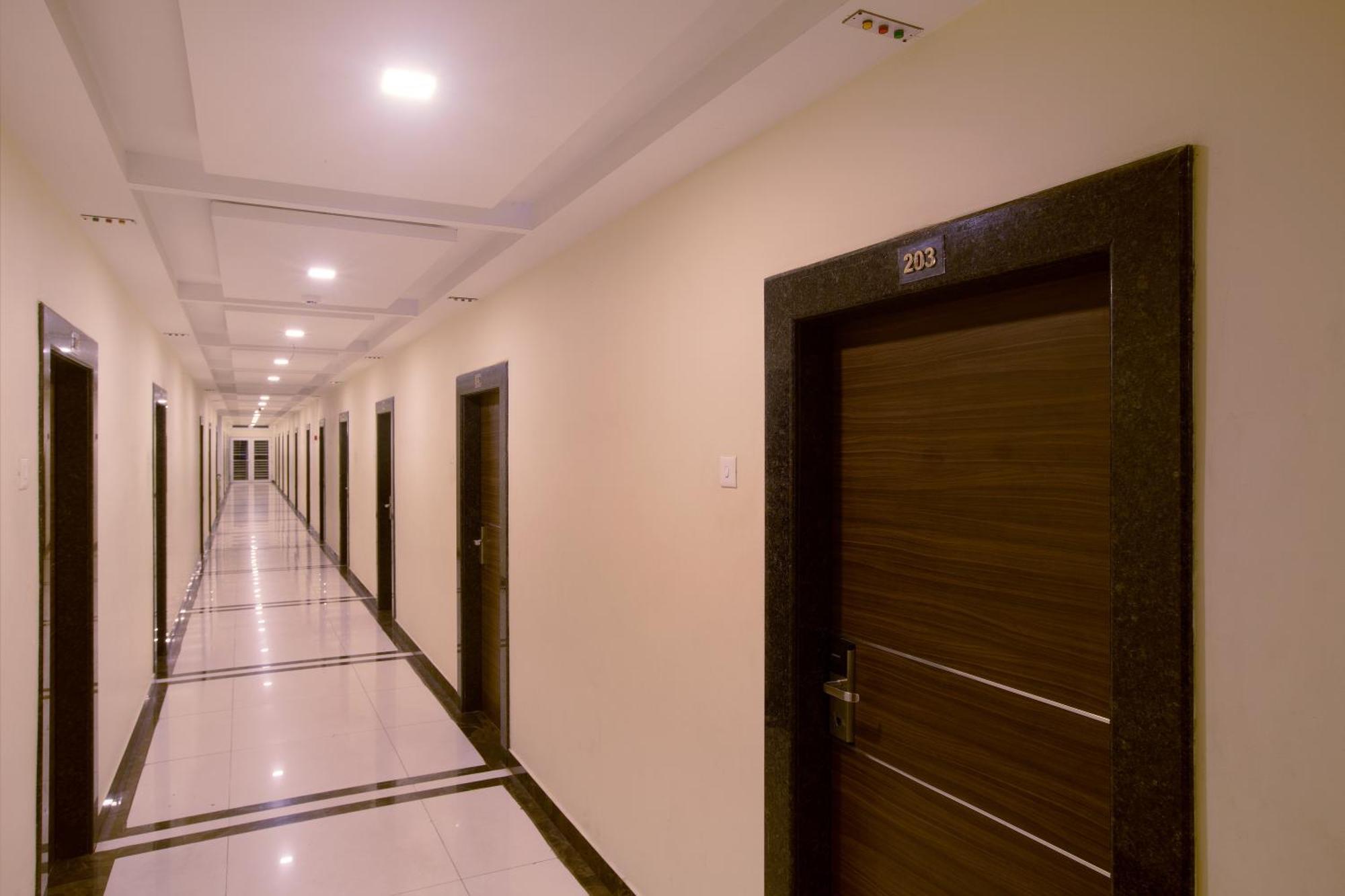 Manjhi Residency Hotel Tiruchirappalli Buitenkant foto
