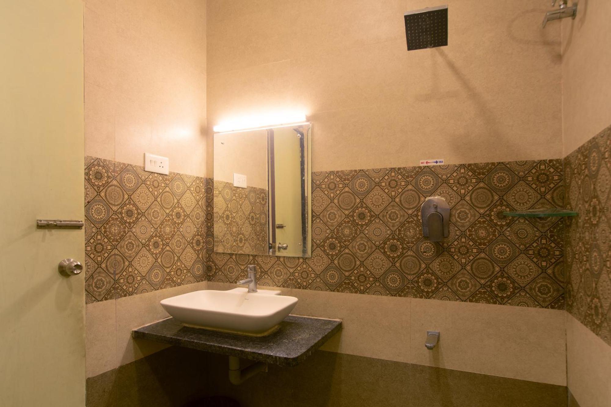 Manjhi Residency Hotel Tiruchirappalli Buitenkant foto