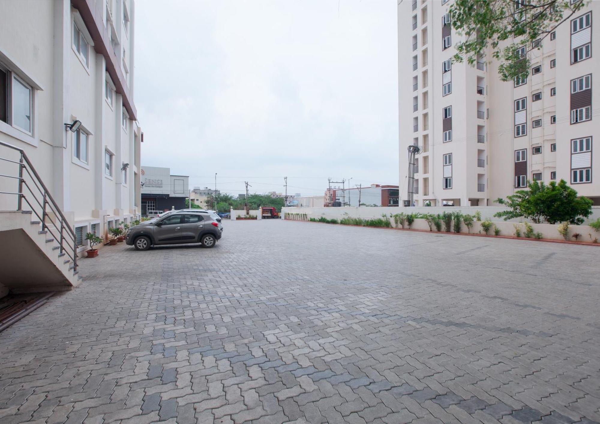 Manjhi Residency Hotel Tiruchirappalli Buitenkant foto